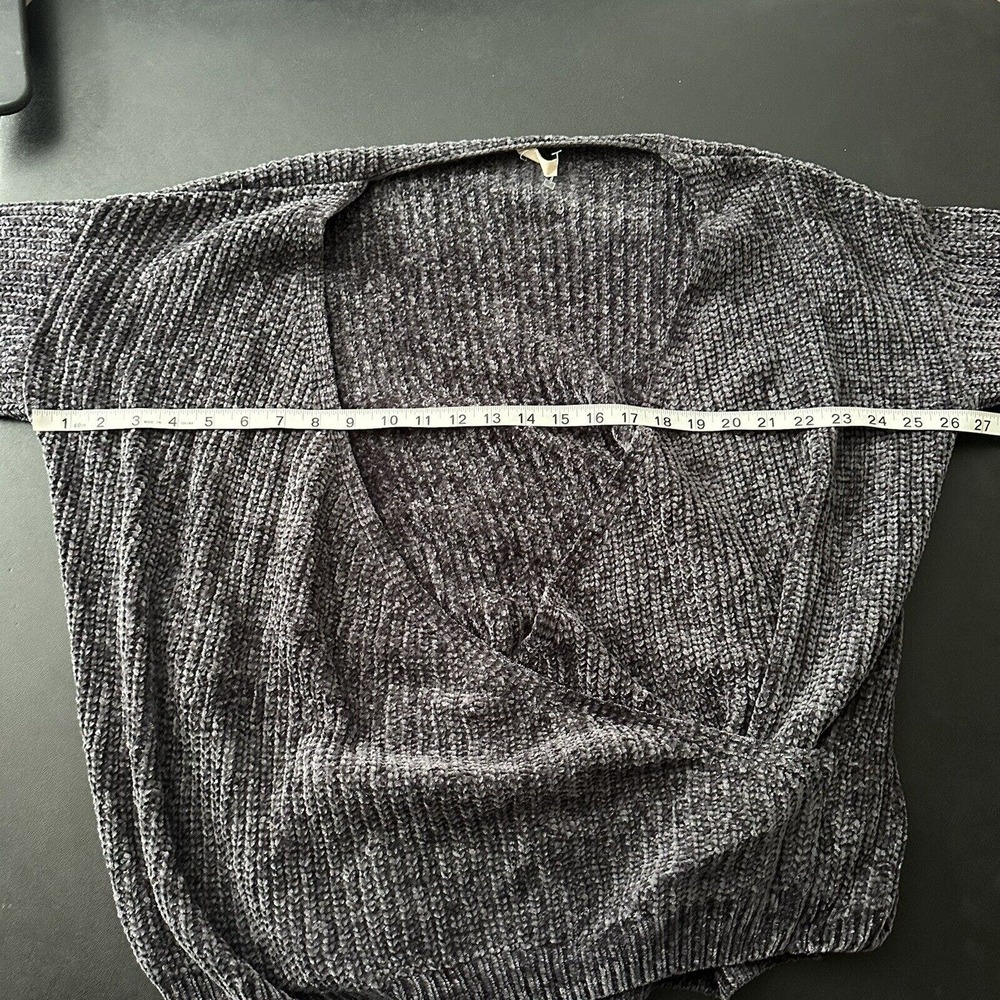 Wishlist Gray Soft Surplice Knit Sweater size s/m - Picture 6 of 10